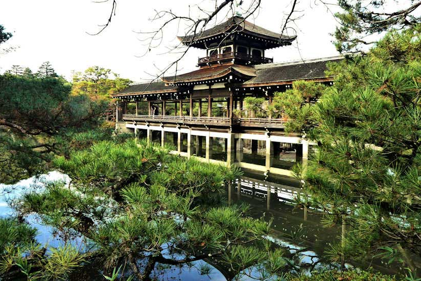 Heian Shrine: Sejarah, Atraksi, dan Tips Wisata