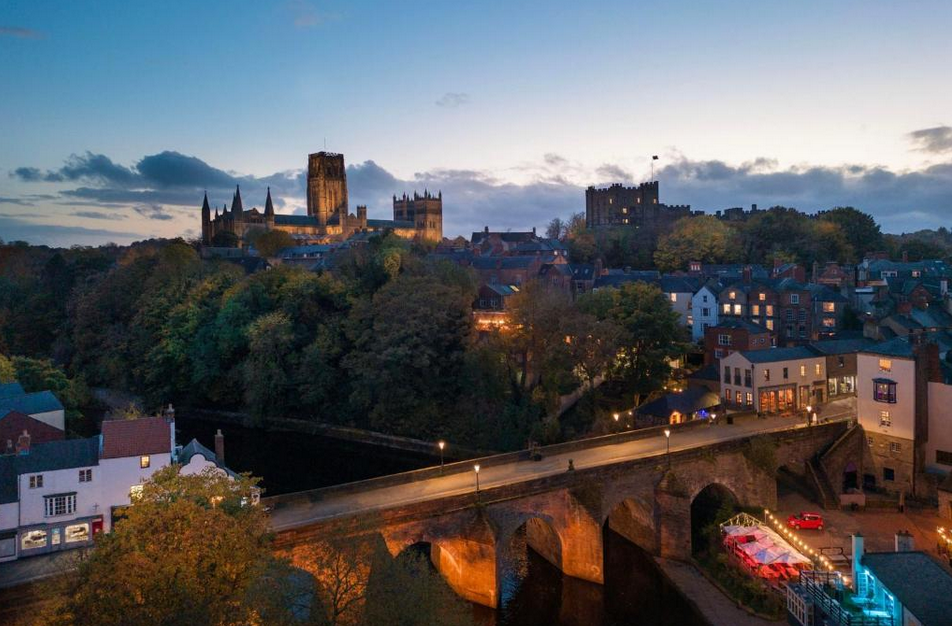 Durham: Kota Bersejarah…