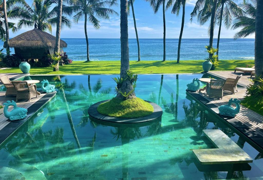 Louka Beach Bali: Keindahan Estetik dan Pesona Pantai yang Memikat
